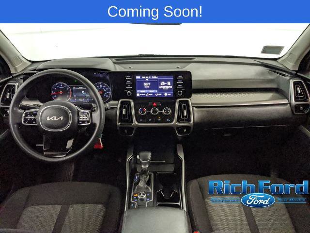 Used 2022 Kia Sorento LX AWD/4WD image 7