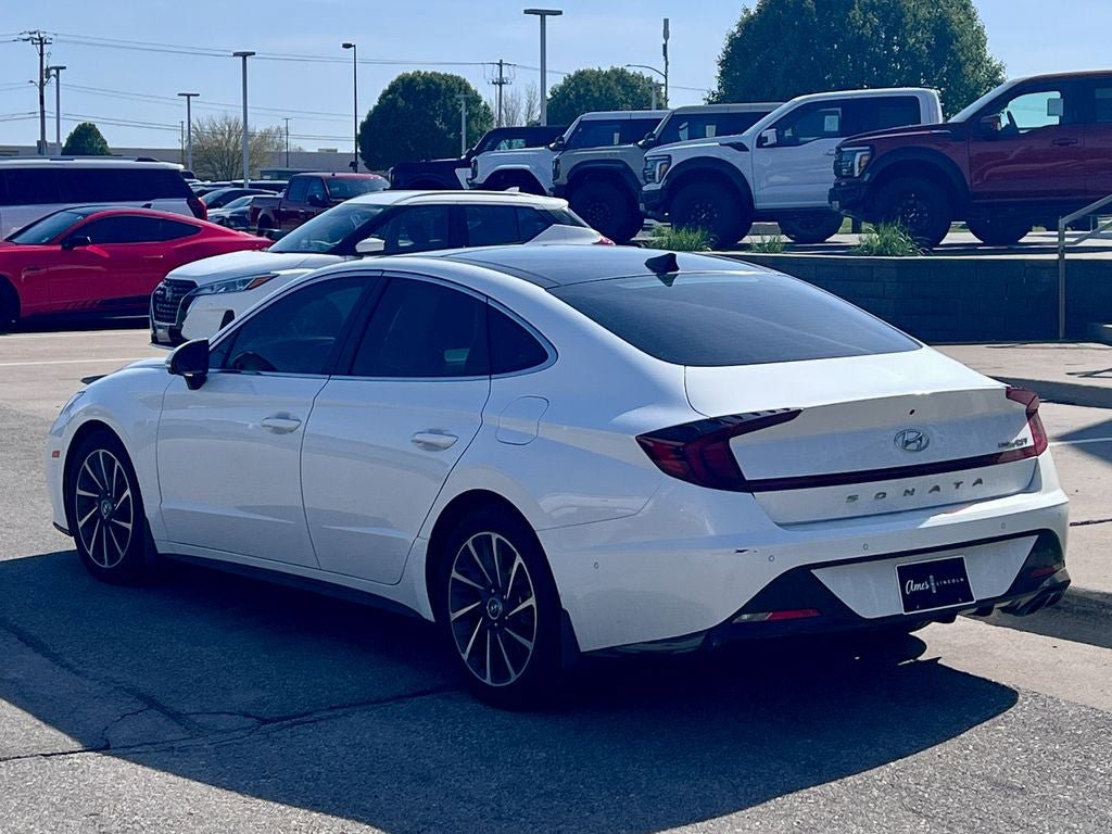 Used 2022 Hyundai Sonata Limited FWD image 4