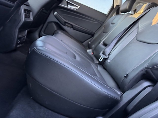Certified 2022 Ford Edge Titanium w/ Class II Trailer Tow Package image 16