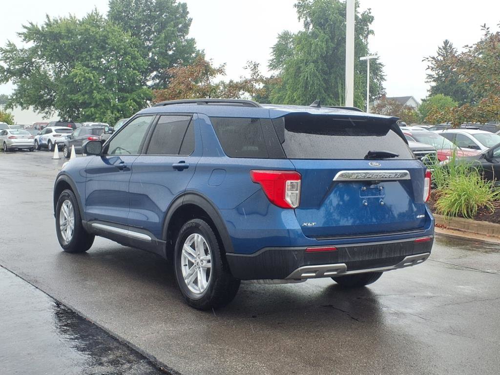Certified 2022 Ford Explorer XLT w/ Equipment Group 202A image 2