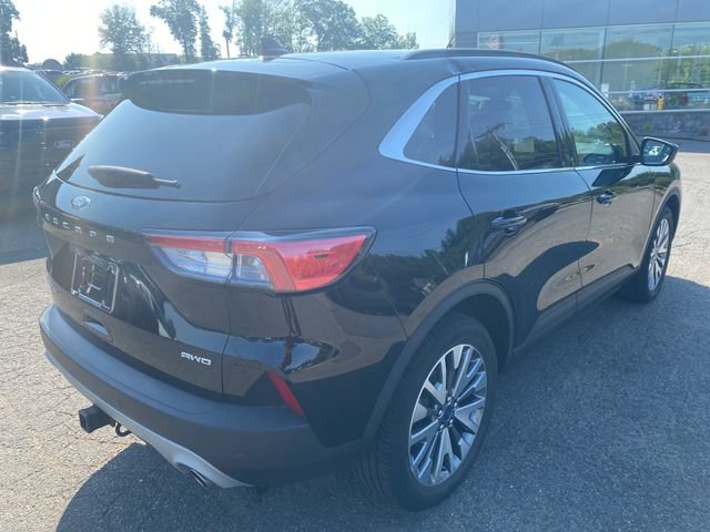 Certified 2022 Ford Escape Titanium w/ Class II Trailer Tow Package AWD/4WD image 7
