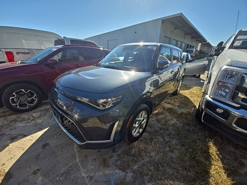 Used 2024 Kia Soul LX w/ Option Group 015 image 1