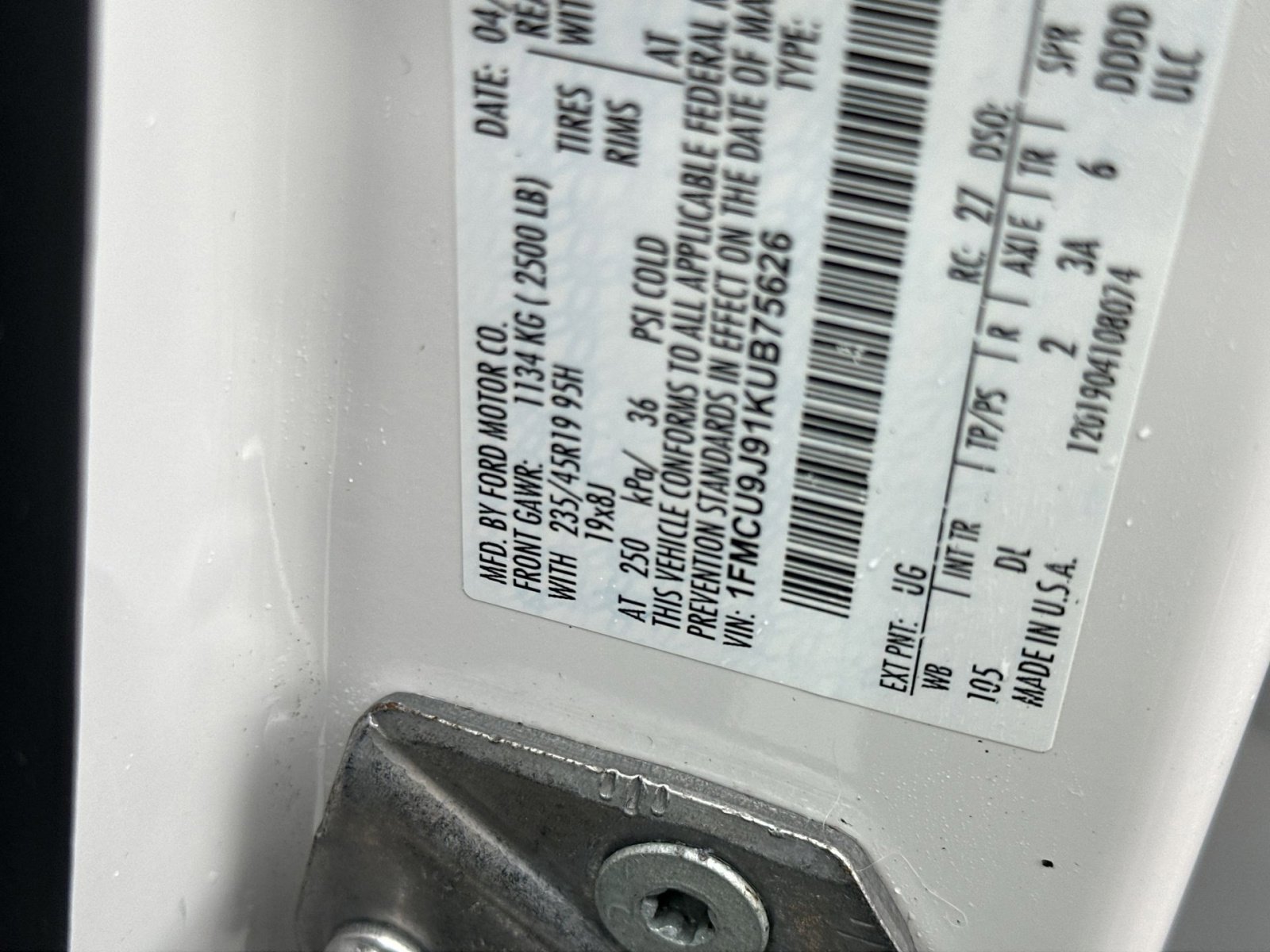 Certified 2019 Ford Escape Titanium AWD/4WD image 37