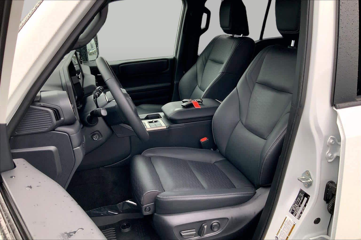 Used 2025 Toyota Land Cruiser w/ Premium Package AWD/4WD image 8