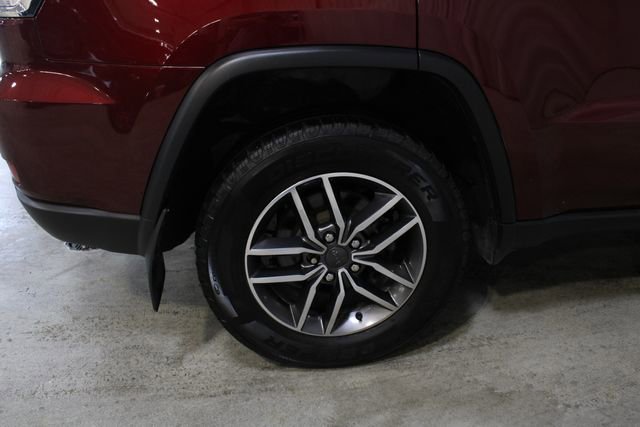 Used 2020 Jeep Grand Cherokee Limited AWD/4WD image 27