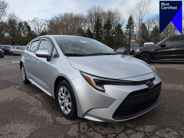 Used 2024 Toyota Corolla LE AWD/4WD image 1