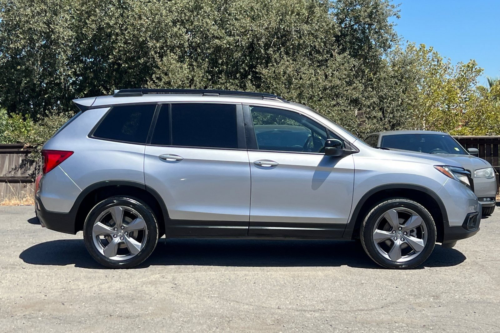 Used 2019 Honda Passport Touring image 3