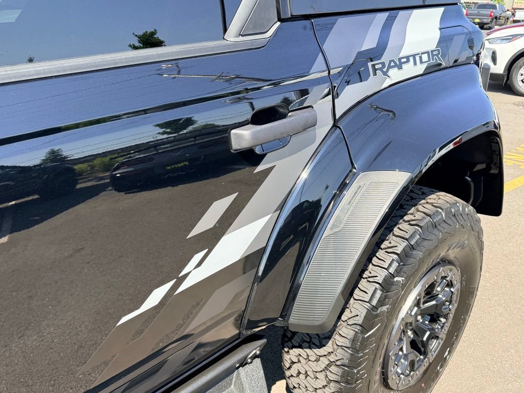 Certified 2025 Ford Bronco Raptor w/ Interior Carbon Fiber Pack AWD/4WD image 38