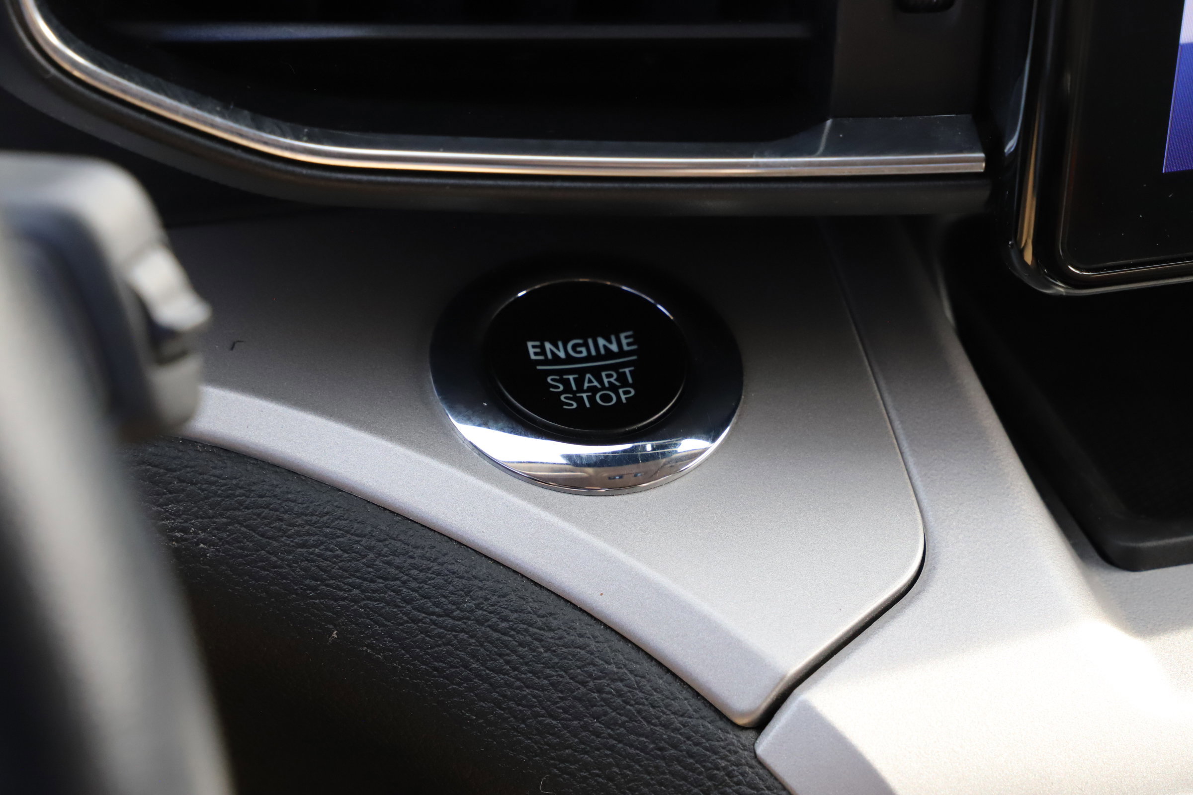 Certified 2023 Ford Explorer XLT w/ Equipment Group 202A image 35