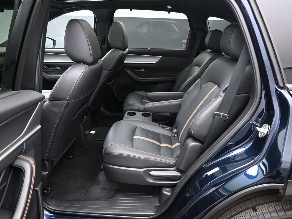 Used 2024 MAZDA CX-90 Plug-In Hybrid w/ Premium Plus image 17