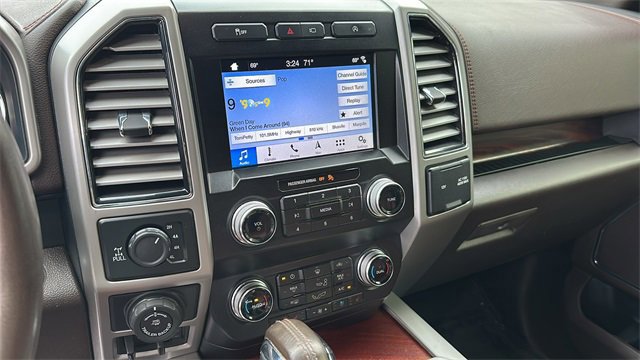 Certified 2019 Ford F150 King Ranch w/ Equipment Group 601A Luxury image 28