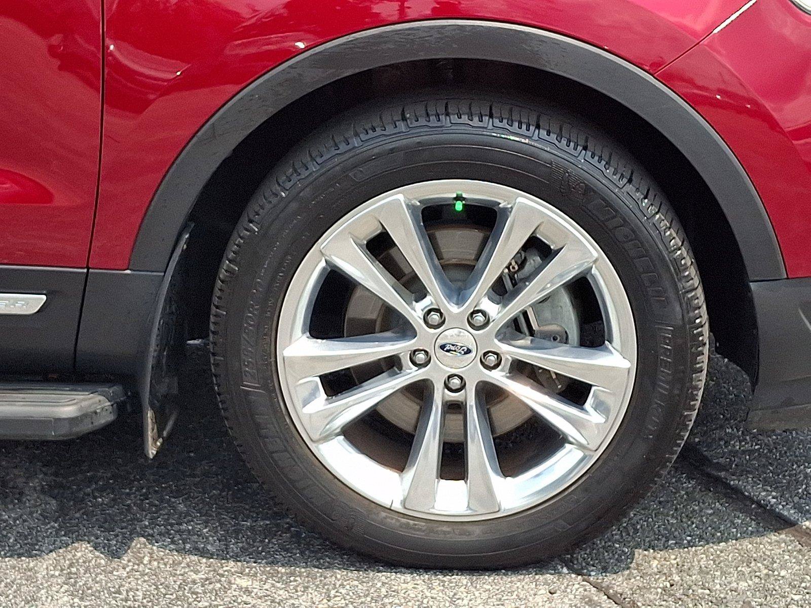 Certified 2018 Ford Explorer XLT w/ Equipment Group 202A AWD/4WD image 8