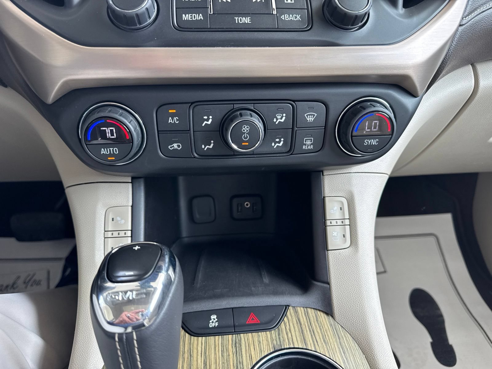 Used 2019 GMC Acadia Denali AWD/4WD image 36
