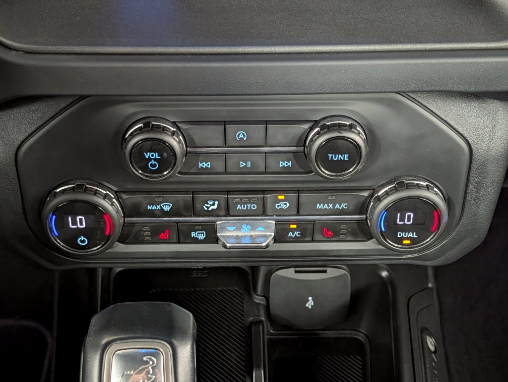 Certified 2025 Ford Bronco Big Bend AWD/4WD image 16