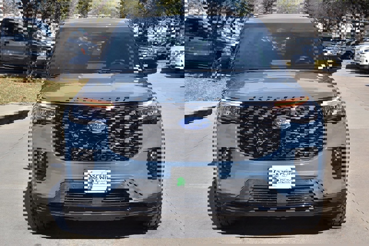 Certified 2025 Ford Explorer ST-Line w/ Premium Package image 13