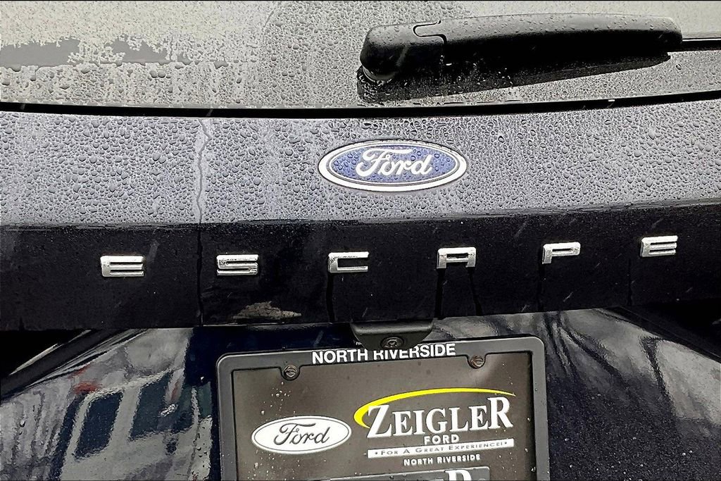 Certified 2021 Ford Escape SEL w/ Technology Package image 8