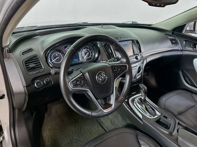 Used 2017 Buick Regal Sport Touring image 16