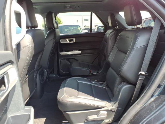 Certified 2024 Ford Explorer XLT w/ Equipment Group 202A AWD/4WD image 9