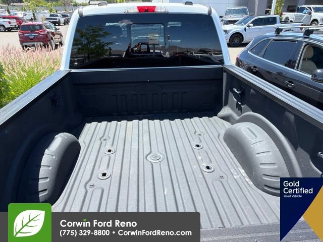 Certified 2022 Ford F350 Lariat w/ Black Appearance Package AWD/4WD image 8