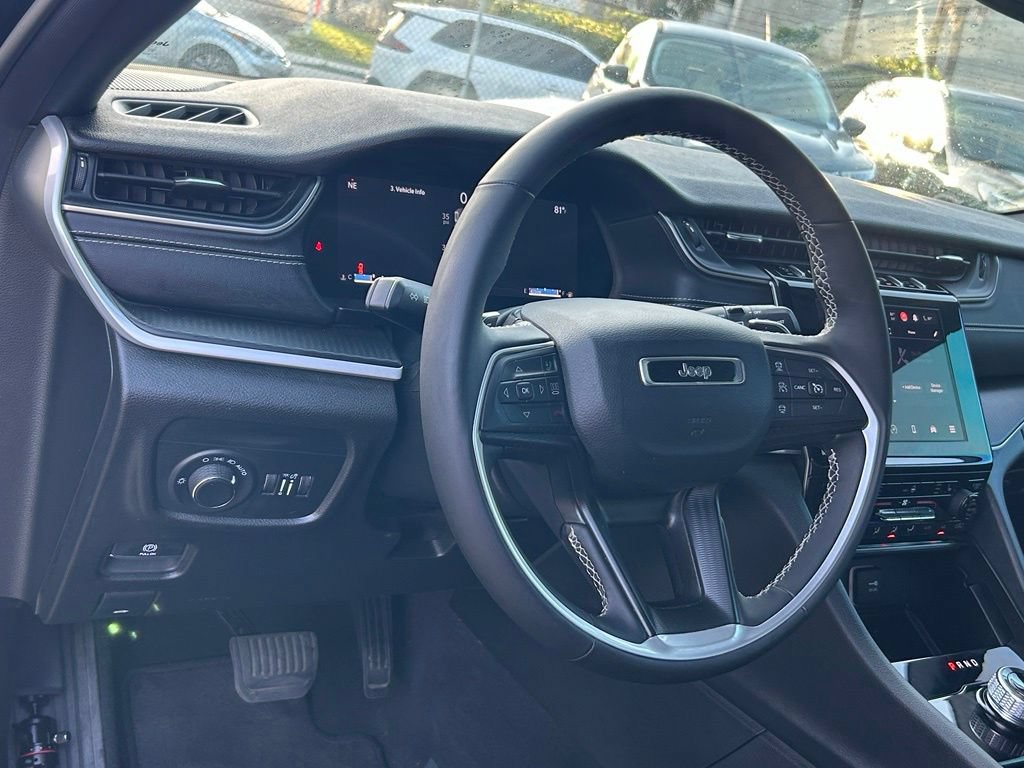 Used 2024 Jeep Grand Cherokee Altitude AWD/4WD image 33