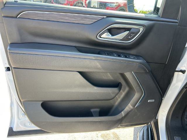 Used 2023 GMC Yukon SLT image 11