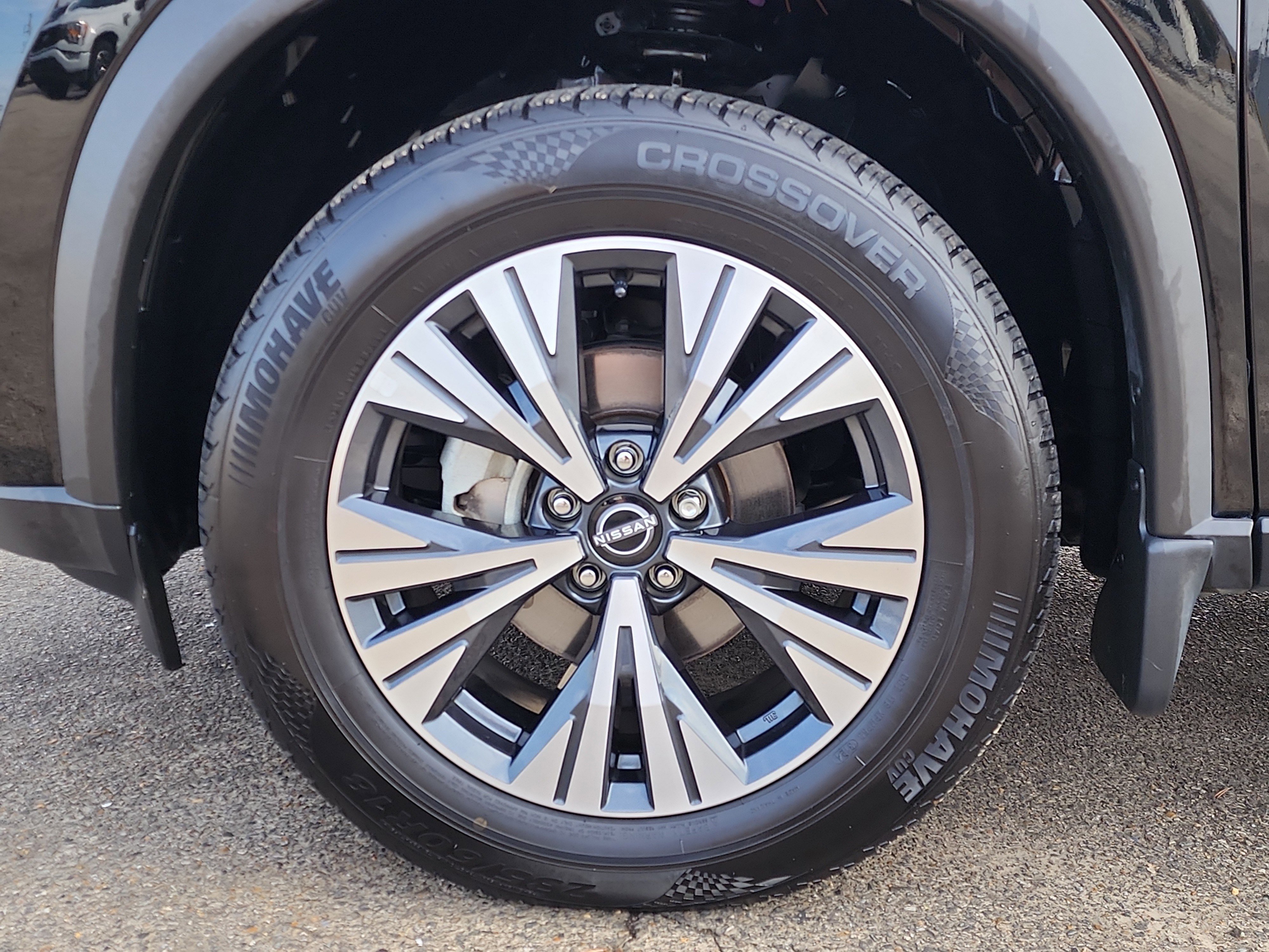 Used 2023 Nissan Rogue SV image 9