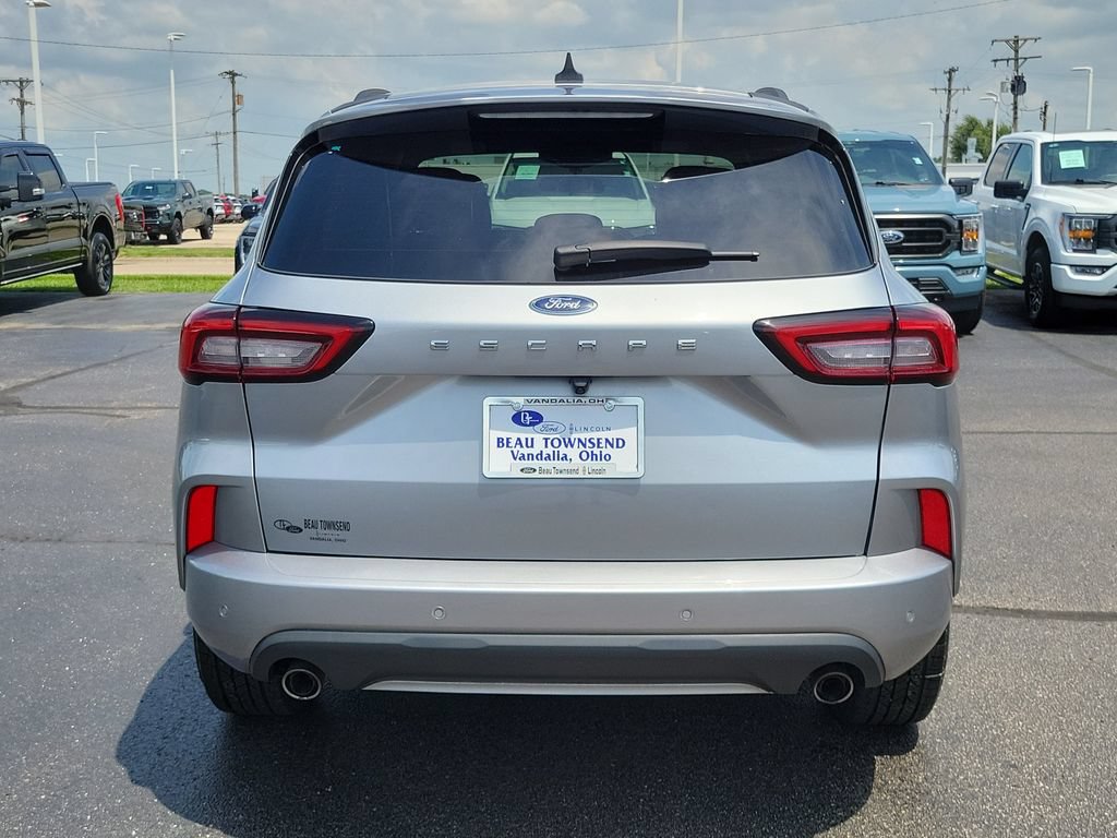 Certified 2023 Ford Escape ST-Line w/ Tech Pack #1 FWD image 5