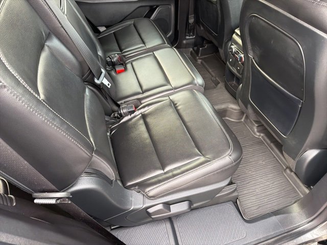 Certified 2020 Ford Explorer XLT w/ Equipment Group 202A image 36