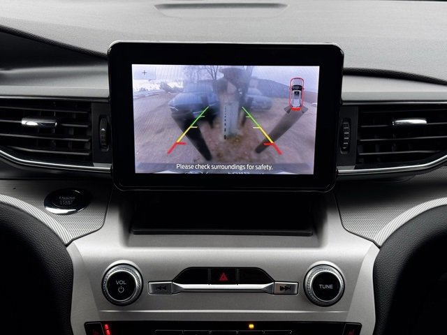 Certified 2022 Ford Explorer XLT w/ XLT Sport Appearance Package image 9