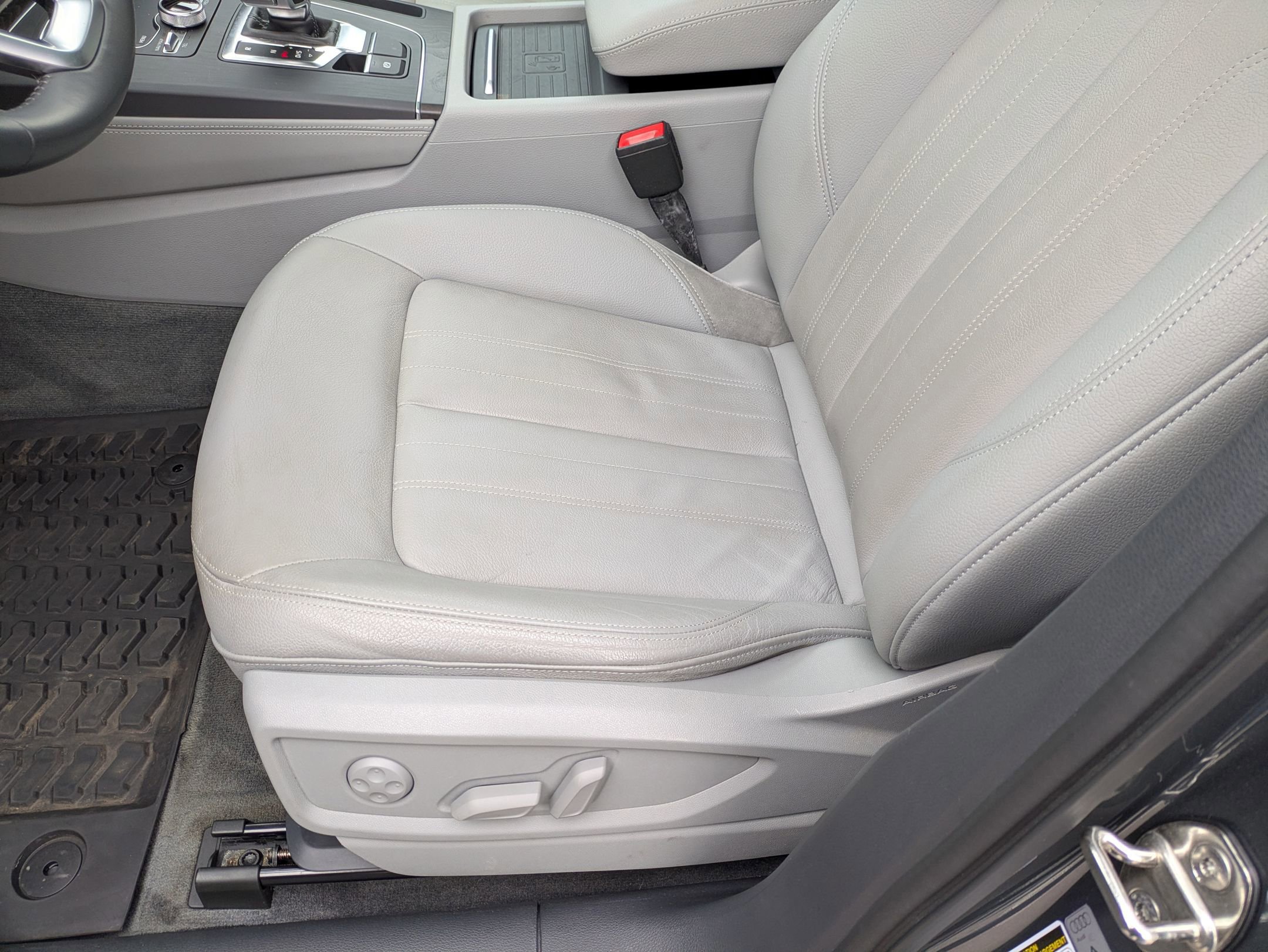 Used 2020 Audi Q5 2.0T Premium Plus w/ Premium Plus Package image 13