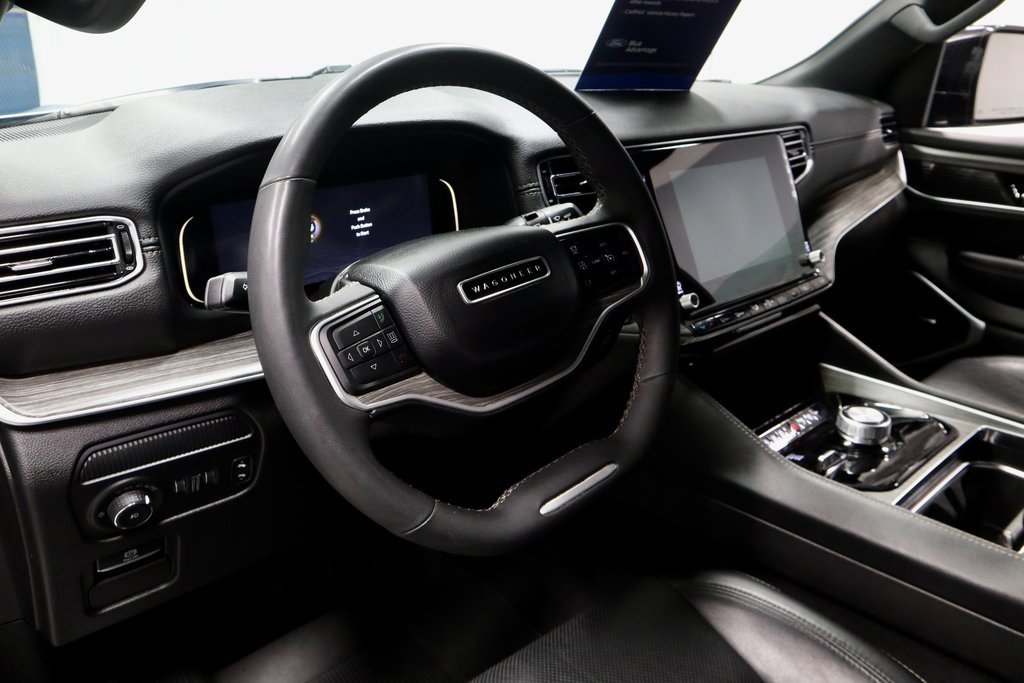 Used 2024 Jeep Wagoneer L Series II w/ Flexible Seating Group image 27