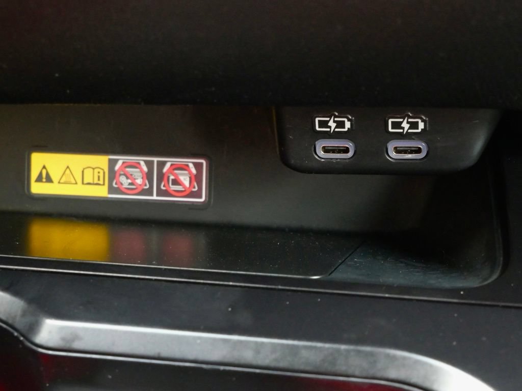 Used 2023 Lexus UX 250h F Sport FWD image 35