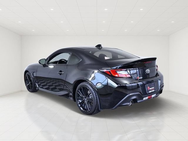 Used 2024 Toyota GR86 Premium RWD image 4