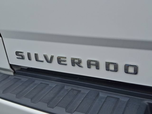 Used 2018 Chevrolet Silverado 1500 Custom w/ Custom Value Package AWD/4WD image 36