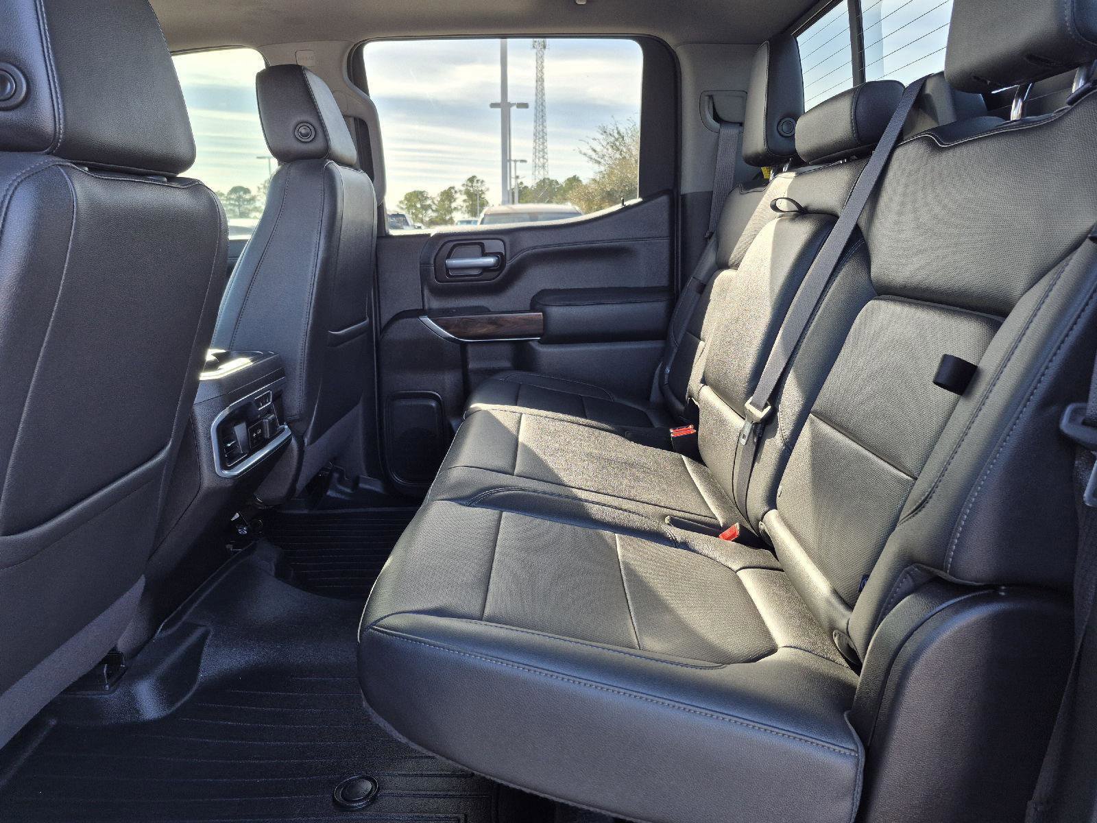 Used 2021 GMC Sierra 1500 SLT image 29