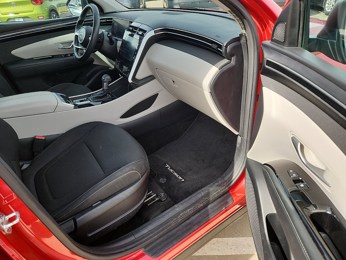 Used 2022 Hyundai Tucson SEL w/ Convenience Package FWD image 11