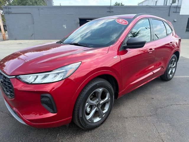 Certified 2024 Ford Escape ST-Line w/ Tech Pack #1 AWD/4WD image 7