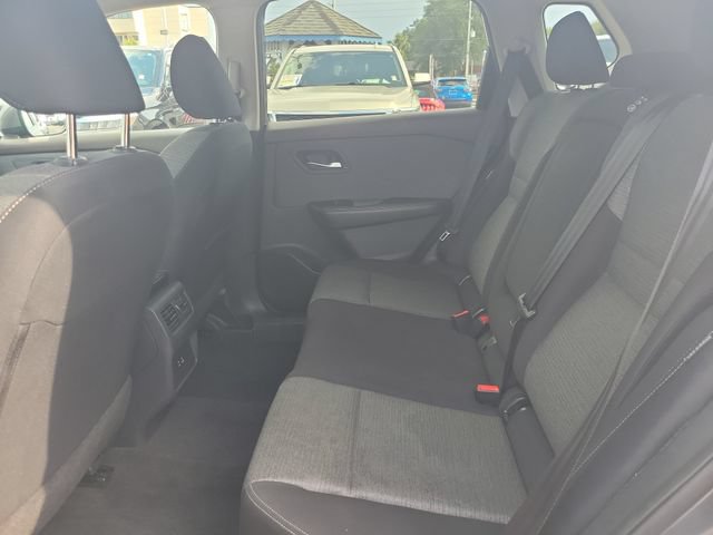 Used 2023 Nissan Rogue SV FWD image 11