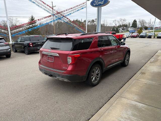 Certified 2021 Ford Explorer XLT w/ Equipment Group 202A image 3