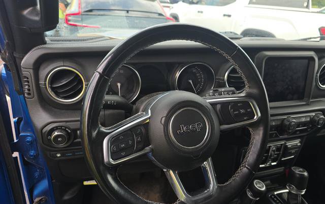 Used 2021 Jeep Wrangler Unlimited Sahara w/ Cold Weather Group AWD/4WD image 7
