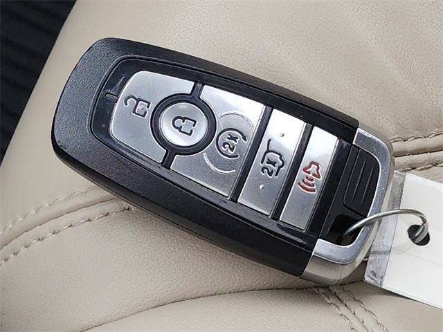 Certified 2022 Ford Explorer Platinum w/ Technology Package image 39