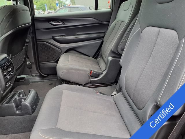 Used 2024 Jeep Grand Cherokee L Laredo w/ Luxury Tech Group I AWD/4WD image 7