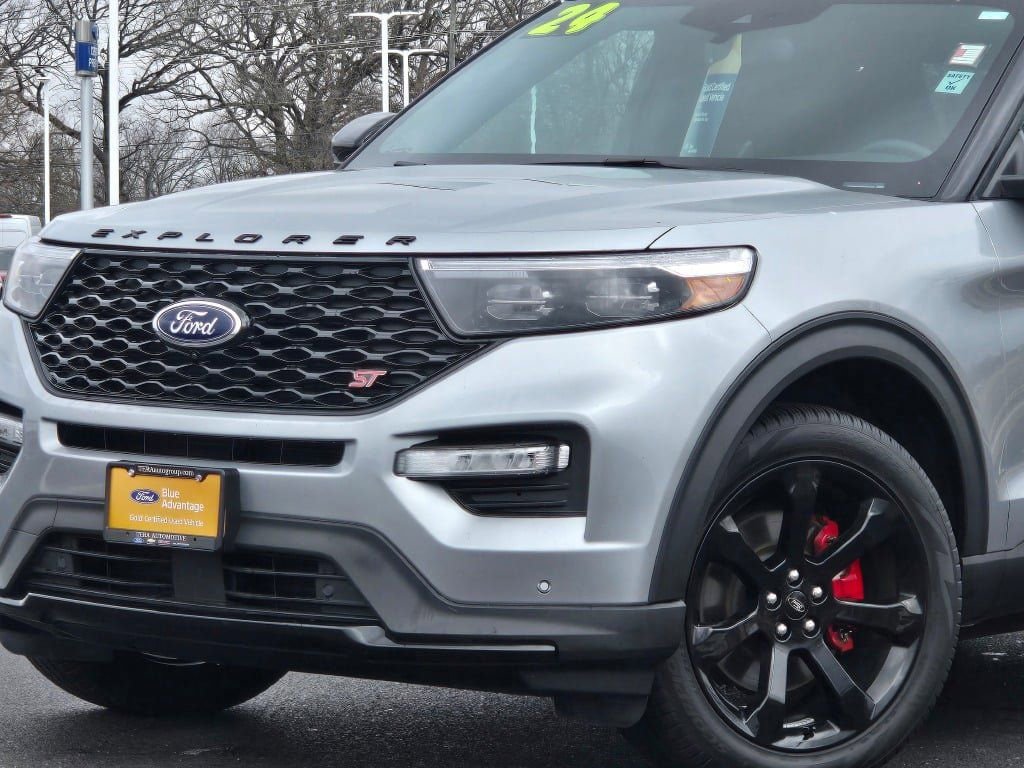 Certified 2024 Ford Explorer ST w/ Equipment Group 401A image 2