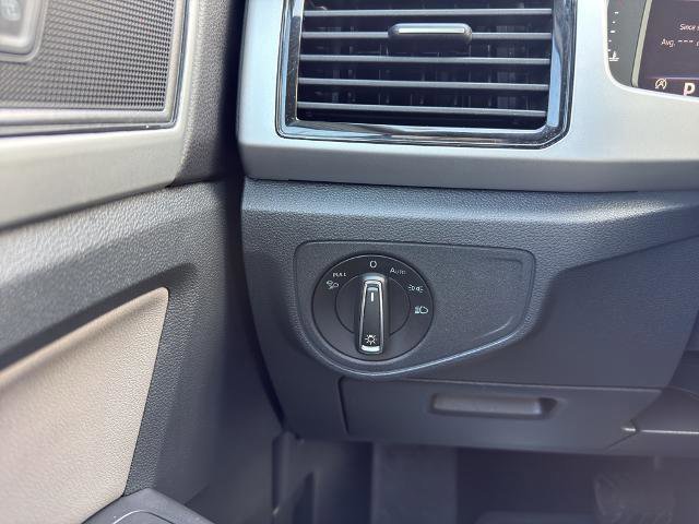 Used 2023 Volkswagen Atlas Cross Sport SE image 25