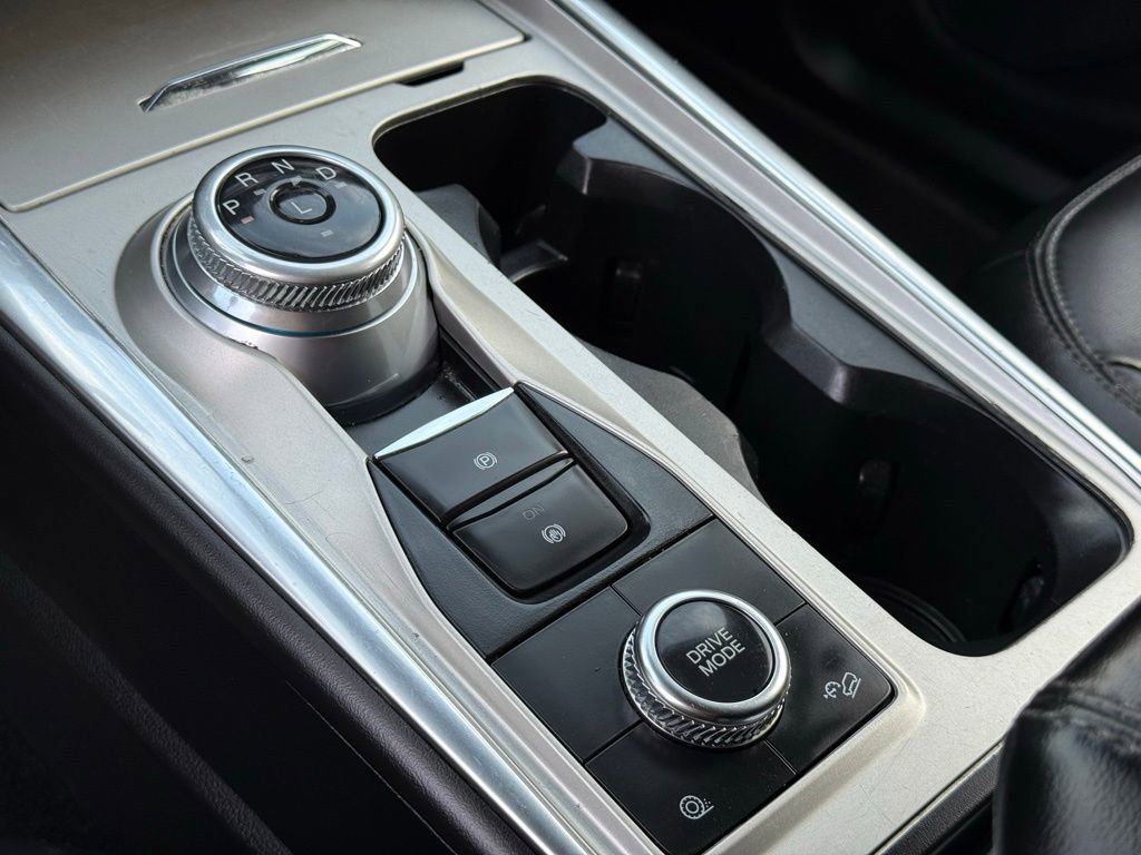 Certified 2022 Ford Explorer XLT w/ Equipment Group 202A image 12