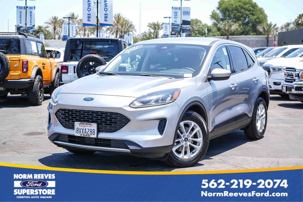 Certified 2021 Ford Escape SE FWD image 1