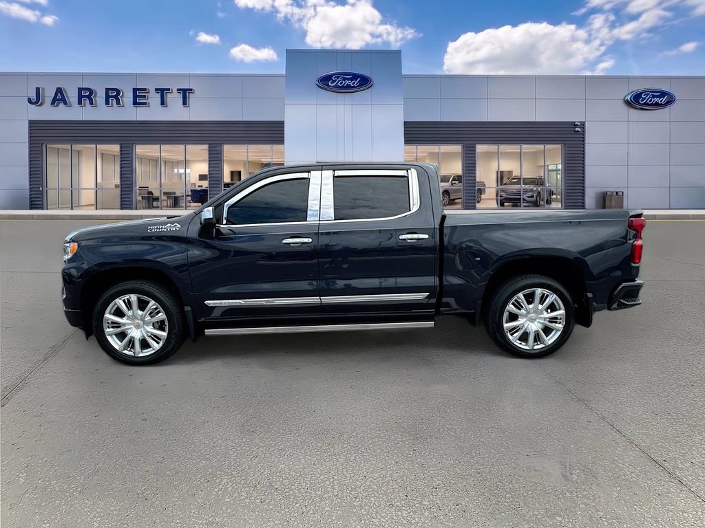 Used 2023 Chevrolet Silverado 1500 High Country w/ Technology Package AWD/4WD image 4