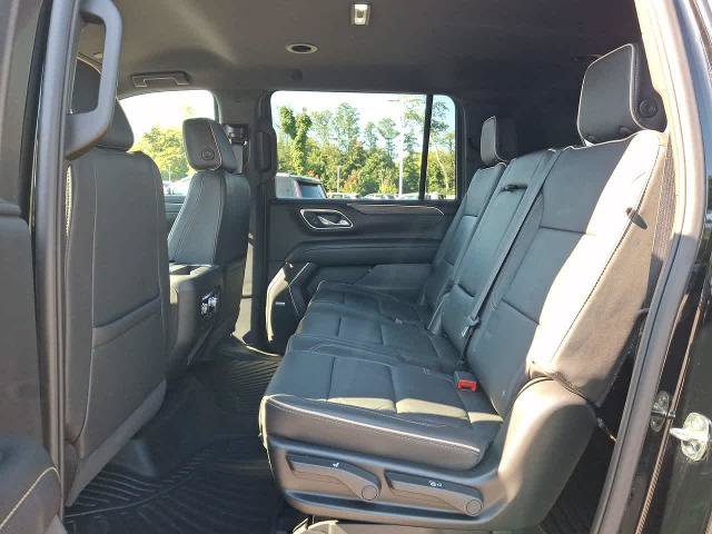 Used 2024 GMC Yukon XL SLT w/ SLT Luxury Package AWD/4WD image 26