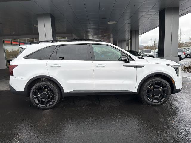 Used 2025 Kia Sorento SX image 2