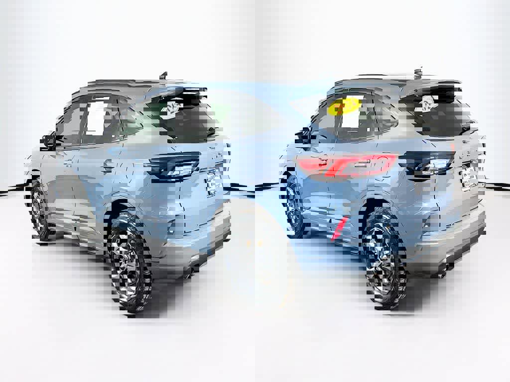 Certified 2024 Ford Escape ST-Line image 4